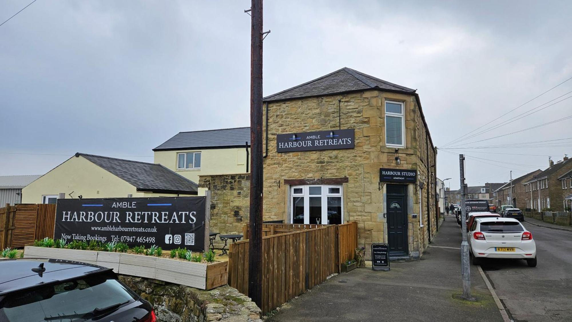 Amble Harbour Retreats Hotel Exterior photo